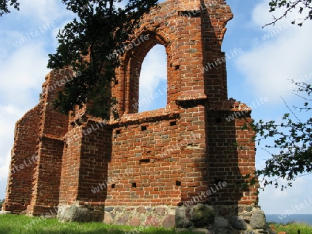 Kirchenruine in Trzesacz. Hoff an der Ostsee