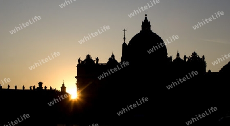 Rom - hl. Peterskirche - Basilika - Sonnenuntergang