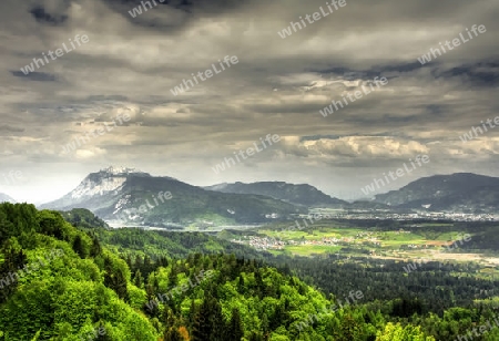 Blick ?ber Villach zum Dobratsch