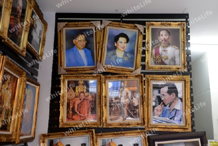 Pictures of the King Family of Thailand the Nightmarket in the City of Krabi on the Andaman Sea in the south of Thailand. 